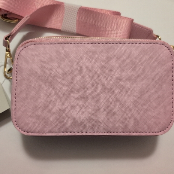 Valentino Orlandi- Baby Pink Studded Crossbody Camera Bag- Style # V-3003 NWT - Picture 6 of 8
